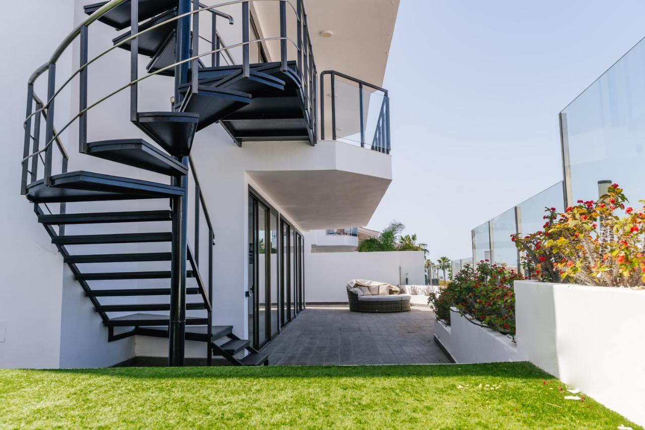 Sunset White Villa - Ocean View, Jakuzzi, Heated Pool, Air-Conditioning, Grill Playa de las Americas  Zewnętrze zdjęcie