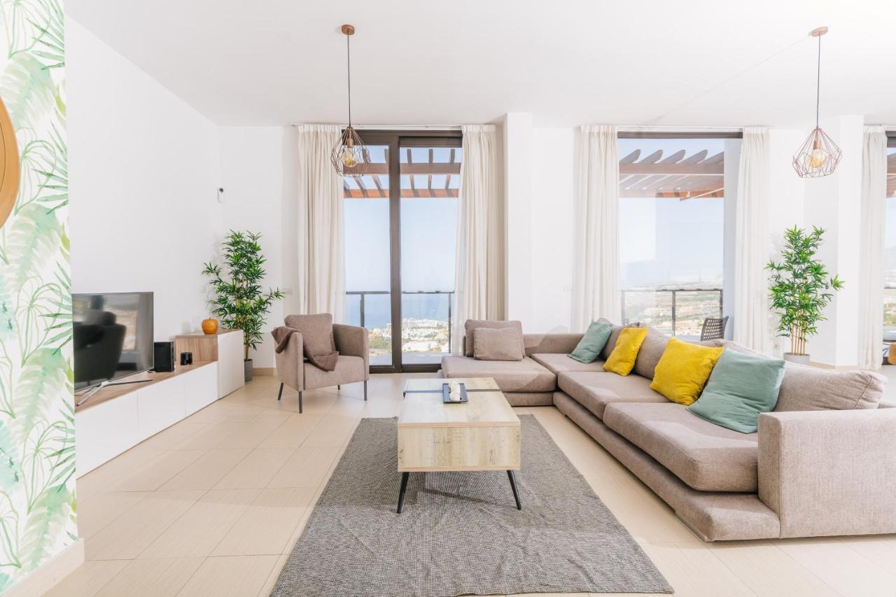 Sunset White Villa - Ocean View, Jakuzzi, Heated Pool, Air-Conditioning, Grill Playa de las Americas  Zewnętrze zdjęcie