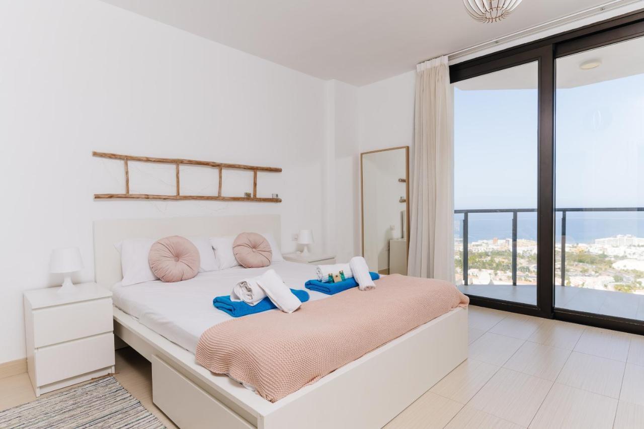 Sunset White Villa - Ocean View, Jakuzzi, Heated Pool, Air-Conditioning, Grill Playa de las Americas  Zewnętrze zdjęcie