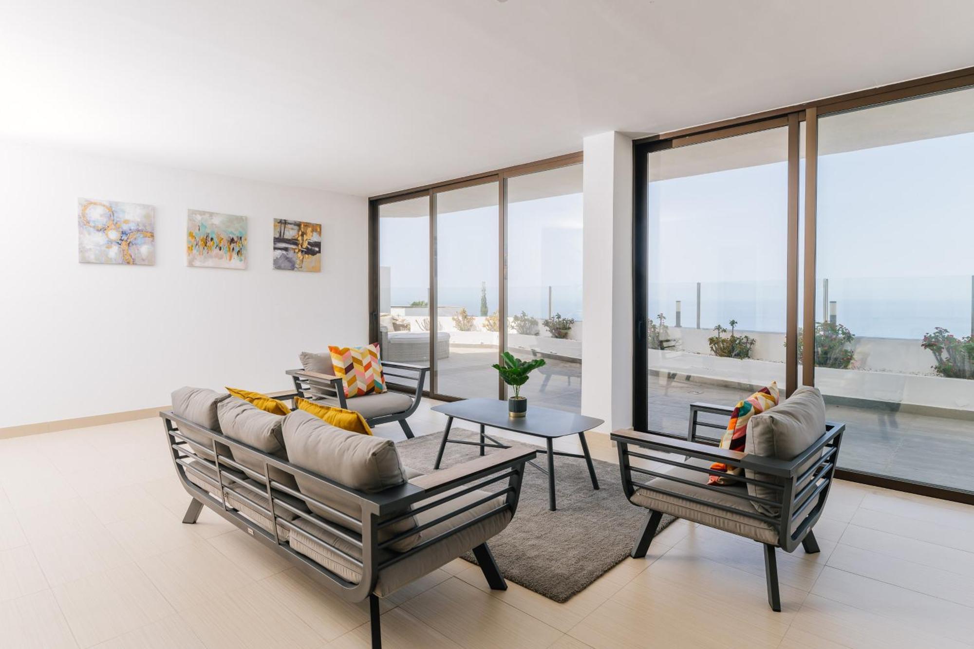 Sunset White Villa - Ocean View, Jakuzzi, Heated Pool, Air-Conditioning, Grill Playa de las Americas  Zewnętrze zdjęcie